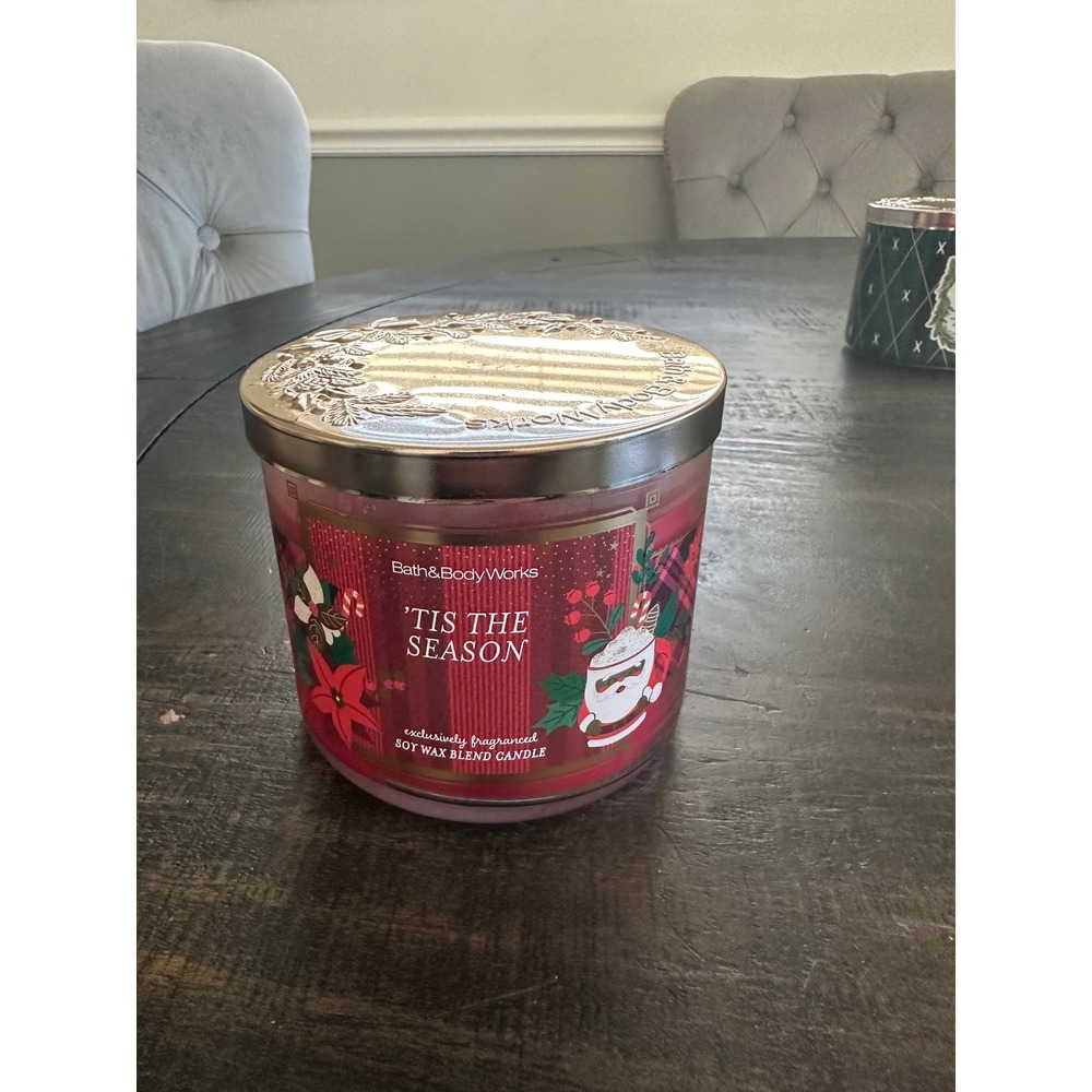 Bath & Body Works Tis The Season 3-Wick Scented Candle 14.5oz Apple Cinnamon